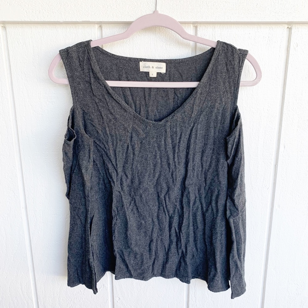 Anthropologie Cloth & Stone Cold Shoulder Top S